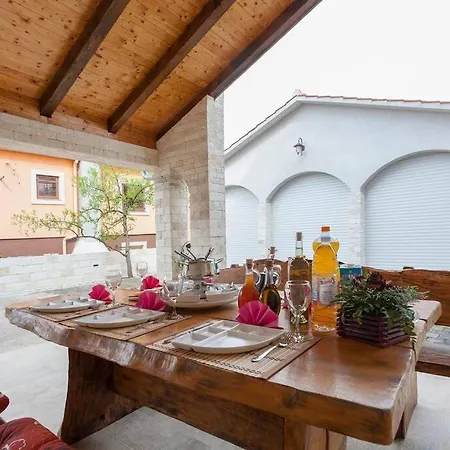 Two Bedroom Apartment With Balcony Md1 - Ae1421 Appartement *